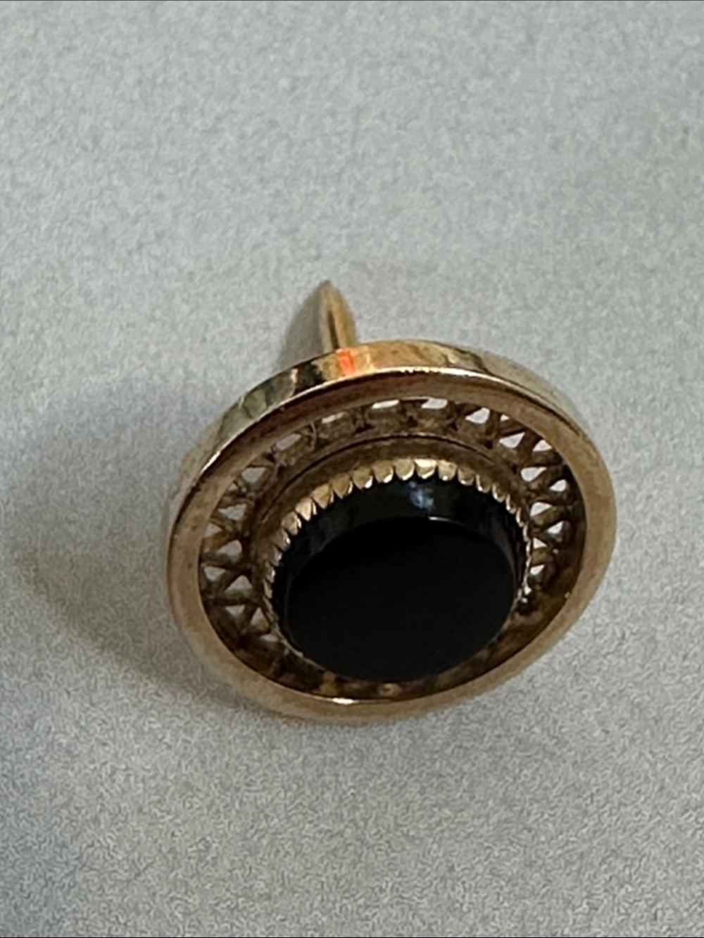 Vintage Gold-Tone ONYX Gem Round Pin